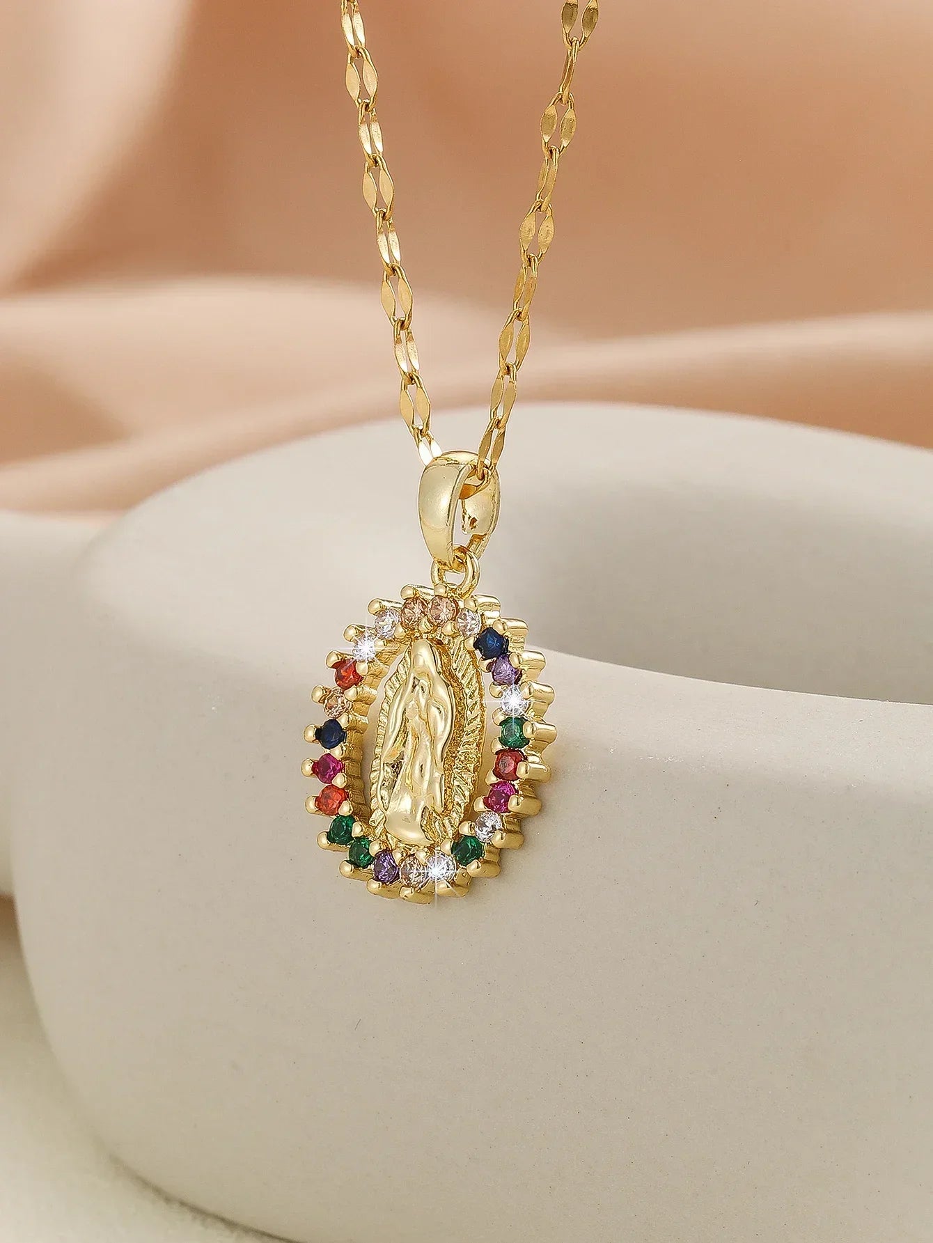 Fashion Micro Inlaid Zircon Virgin Mary Star Pendant Necklace Women