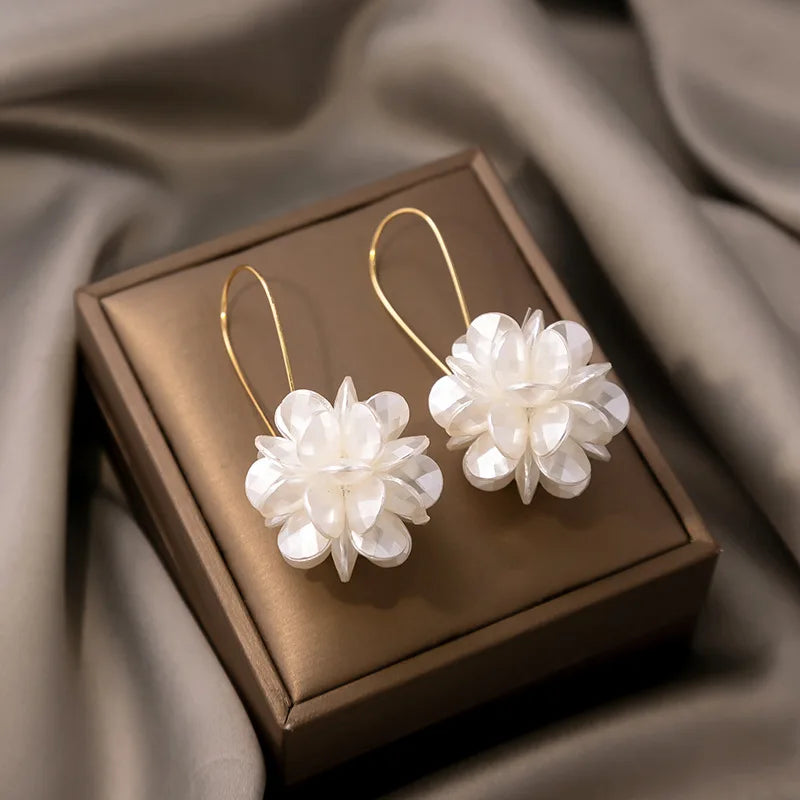 2PC Fashion Pearl Blossom Drop Earrings Party Carnival Holiday Gift